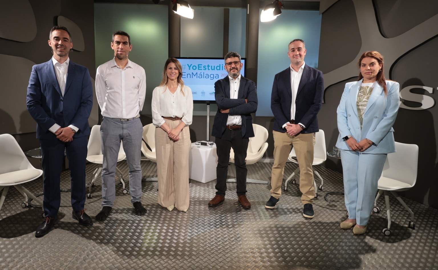 Carlos y representantes de otras formaciones en el plató del Diario SUR - SocraTech