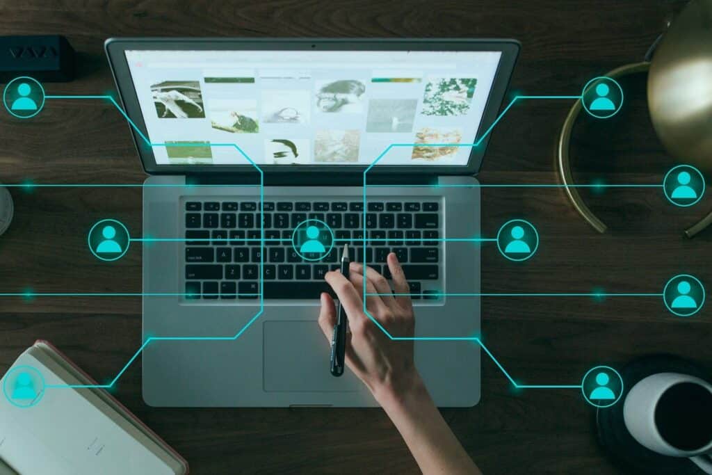 Formación para empresas en IA de SocraTech para aumentar la productividad y automatizar tareas