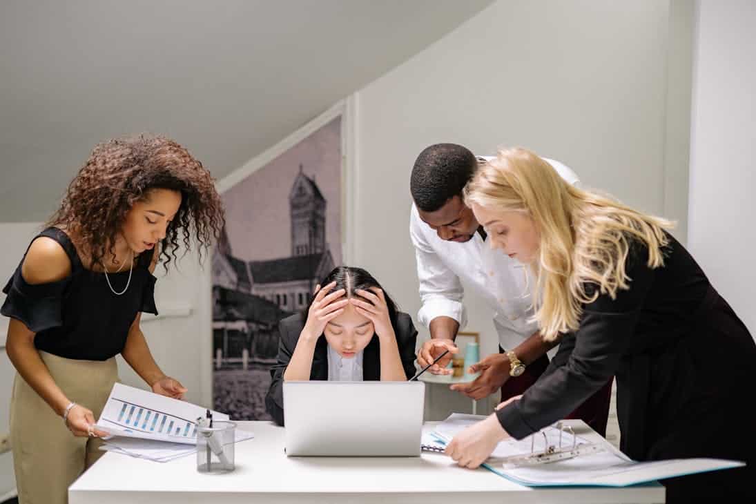 Qué es el burnout en programación y cómo evitar que te afecte